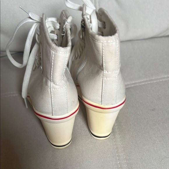 Max Star YuFu Star Woman’s White Wedge High-Top Size 6 EU 39 - Picture 4 of 10